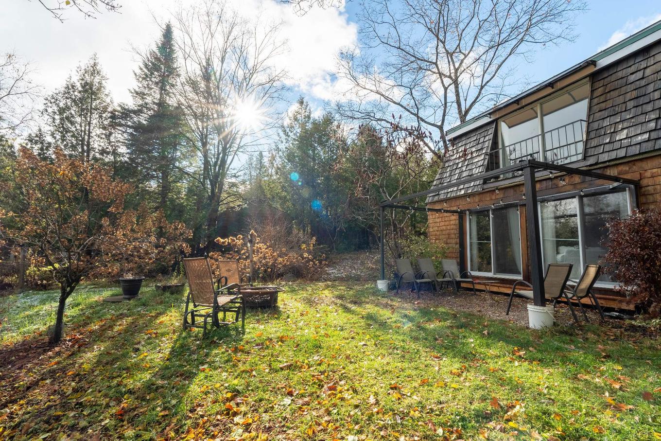 Cour - 865 Côte St-Gabriel O., Saint-Sauveur, QC - Outdoor