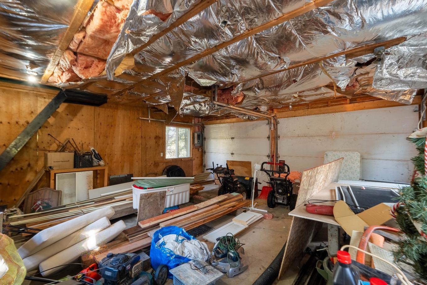 Garage - 865 Côte St-Gabriel O., Saint-Sauveur, QC - Indoor Photo Showing Other Room