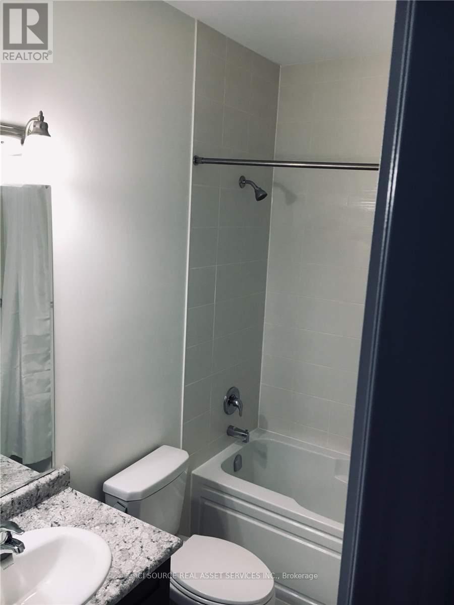 459 Equestrian Way, Cambridge, ON - Indoor Photo Showing Bathroom