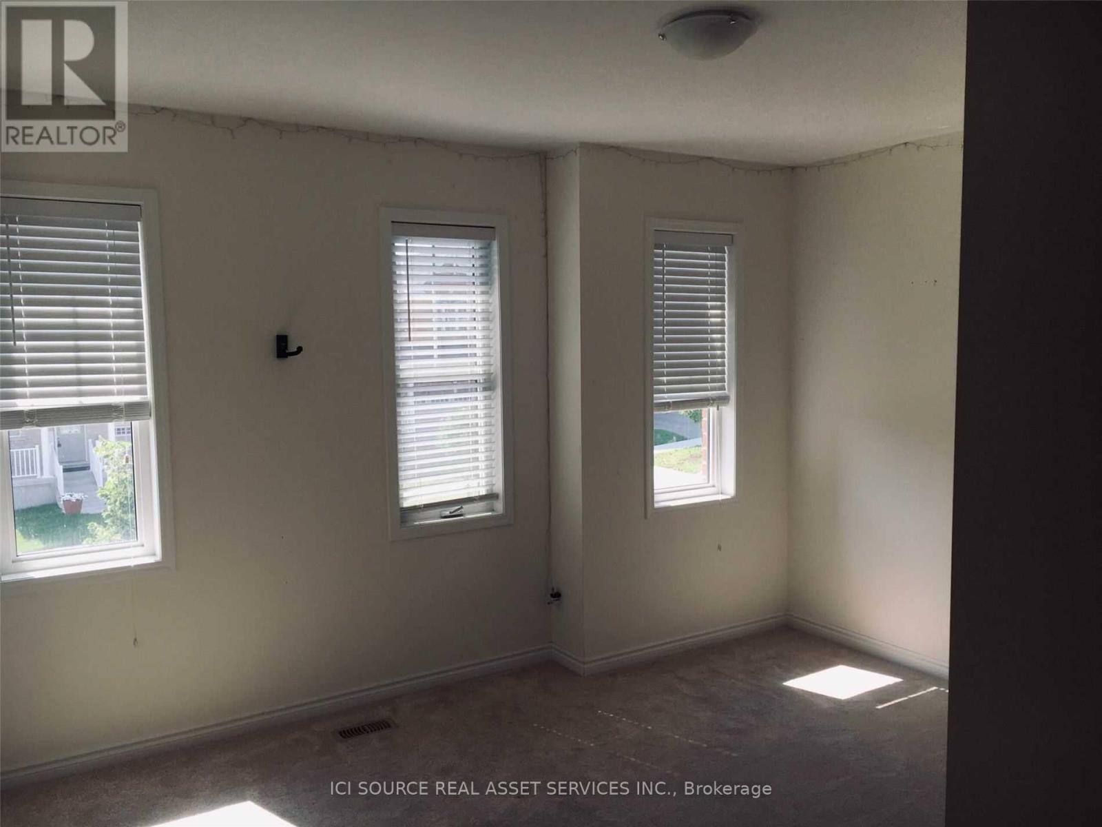 459 Equestrian Way, Cambridge, ON - Indoor Photo Showing Other Room