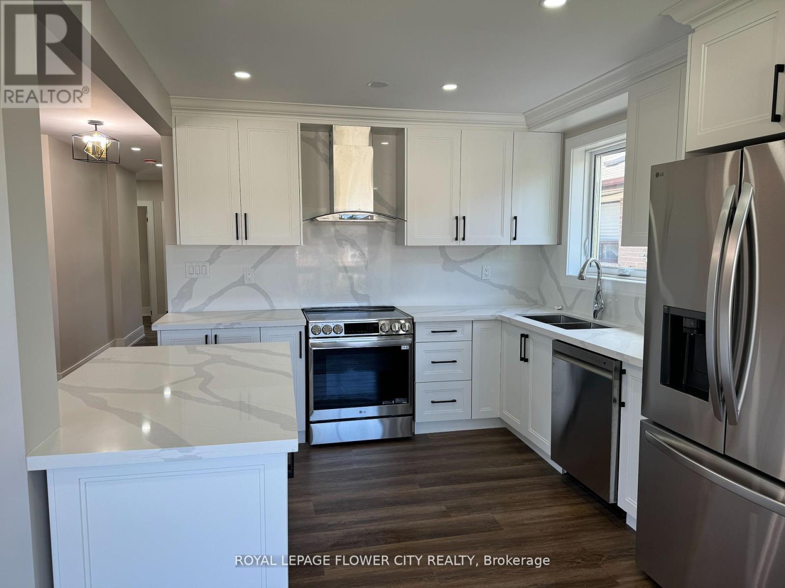 221 Acton Avenue, Toronto, ON - Indoor Photo Showing Kitchen With Stainless Steel Kitchen With Double Sink With Upgraded Kitchen