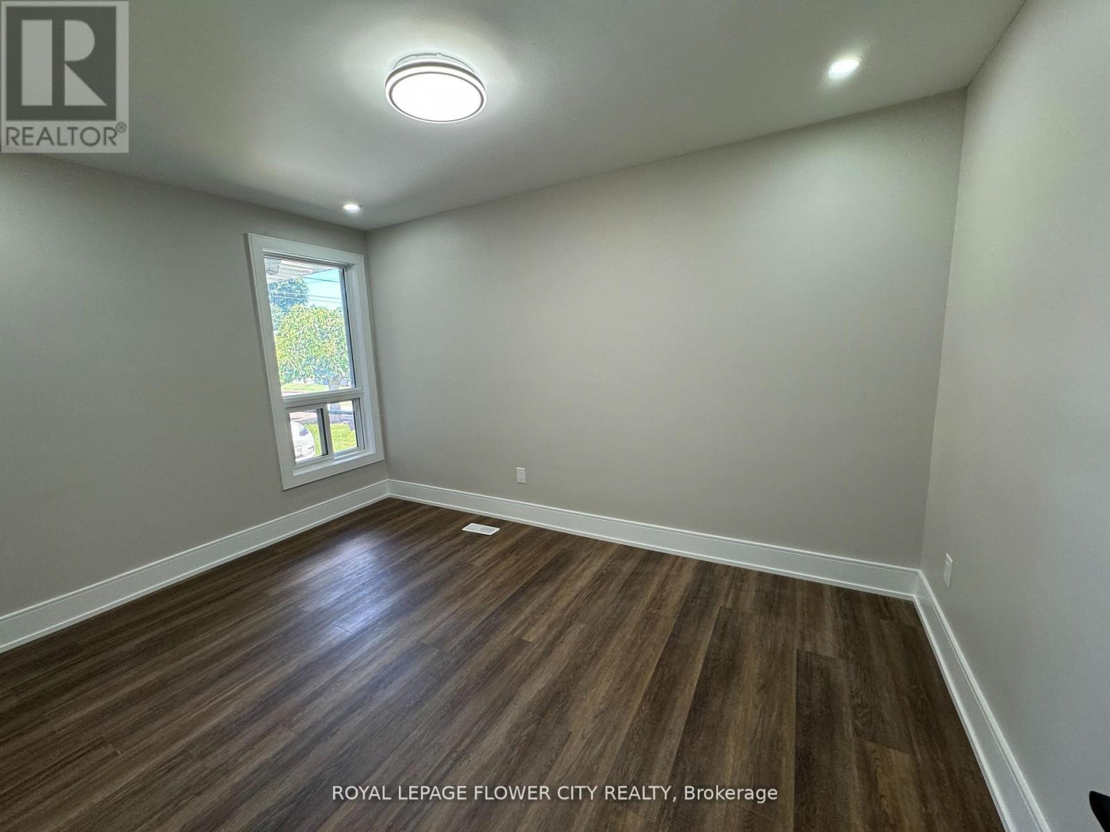 221 Acton Avenue, Toronto, ON - Indoor Photo Showing Other Room