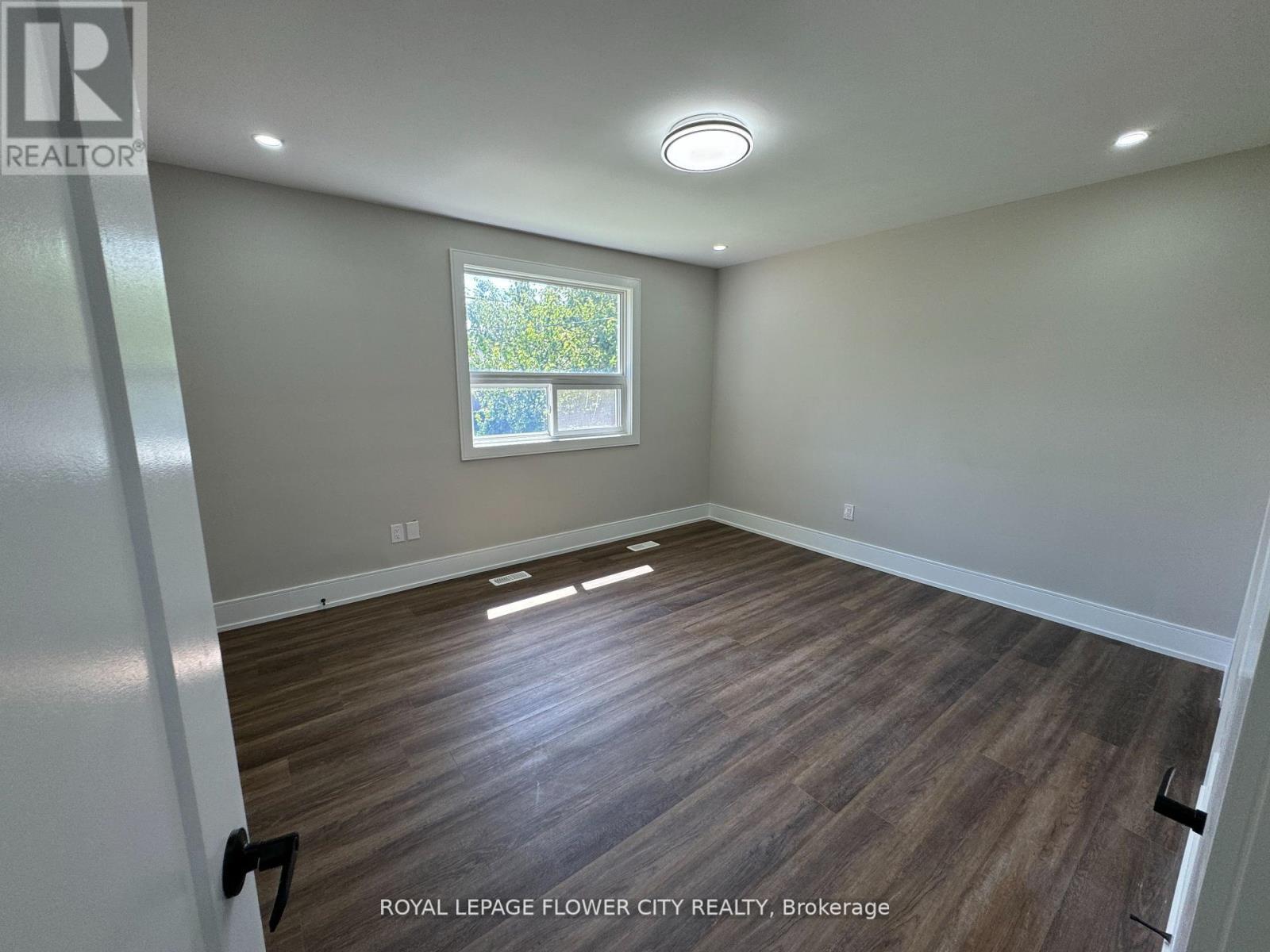 221 Acton Avenue, Toronto, ON - Indoor Photo Showing Other Room