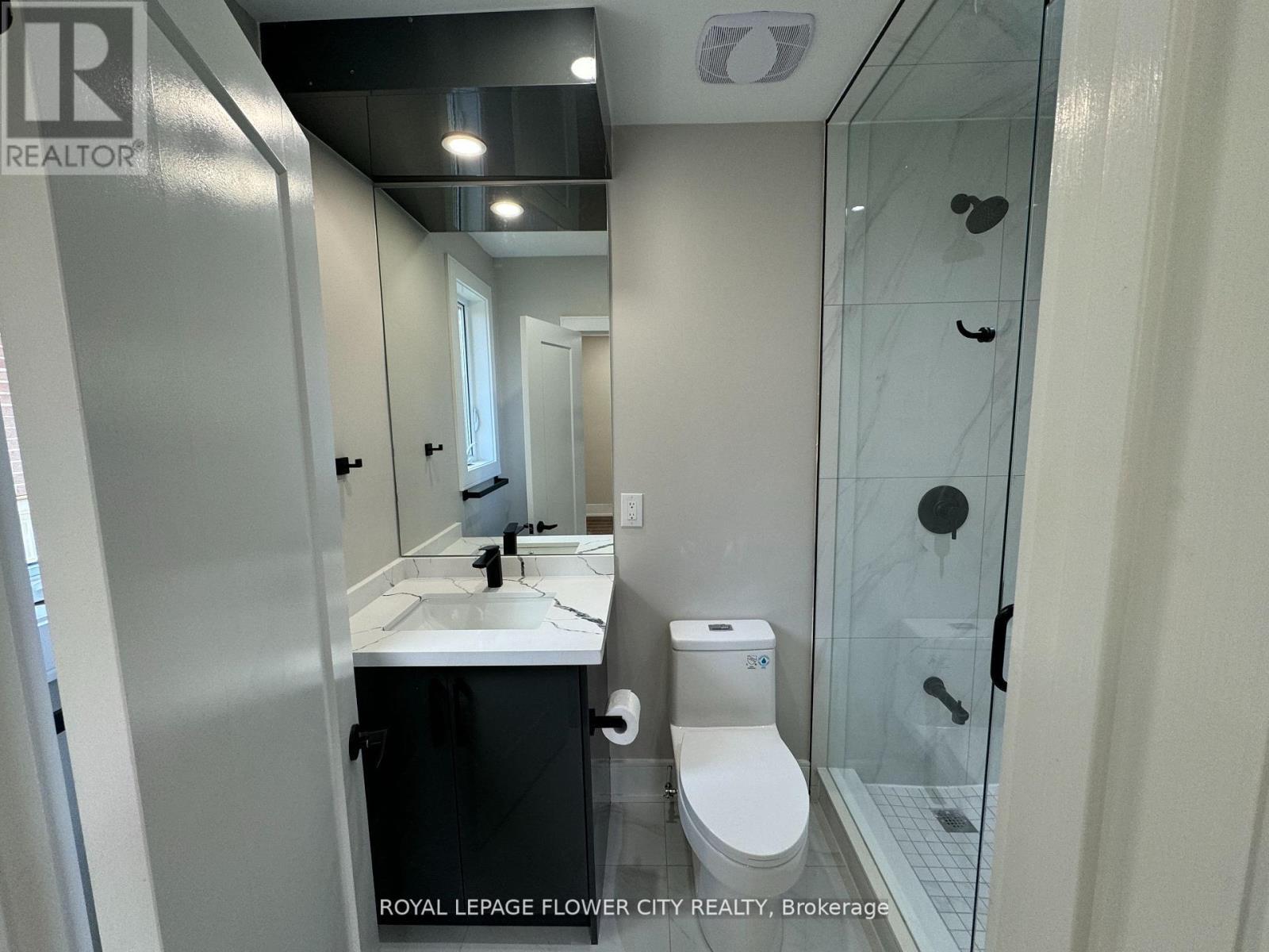 221 Acton Avenue, Toronto, ON - Indoor Photo Showing Bathroom