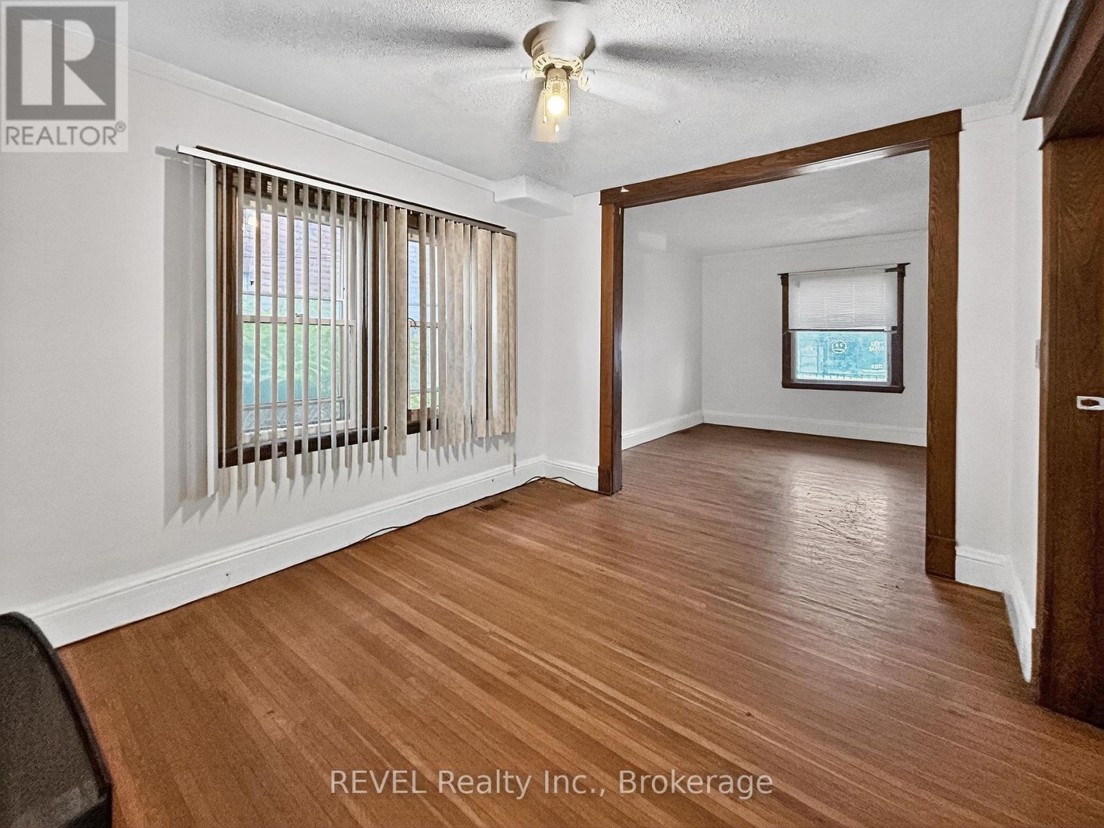 303 Merritt Street, St. Catharines (Oakdale), ON - Indoor Photo Showing Other Room