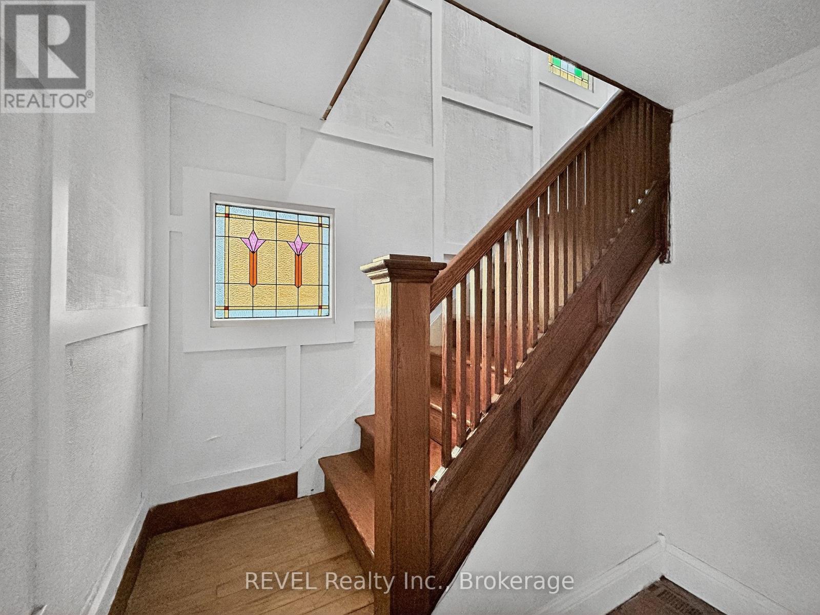 303 Merritt Street, St. Catharines (Oakdale), ON - Indoor Photo Showing Other Room