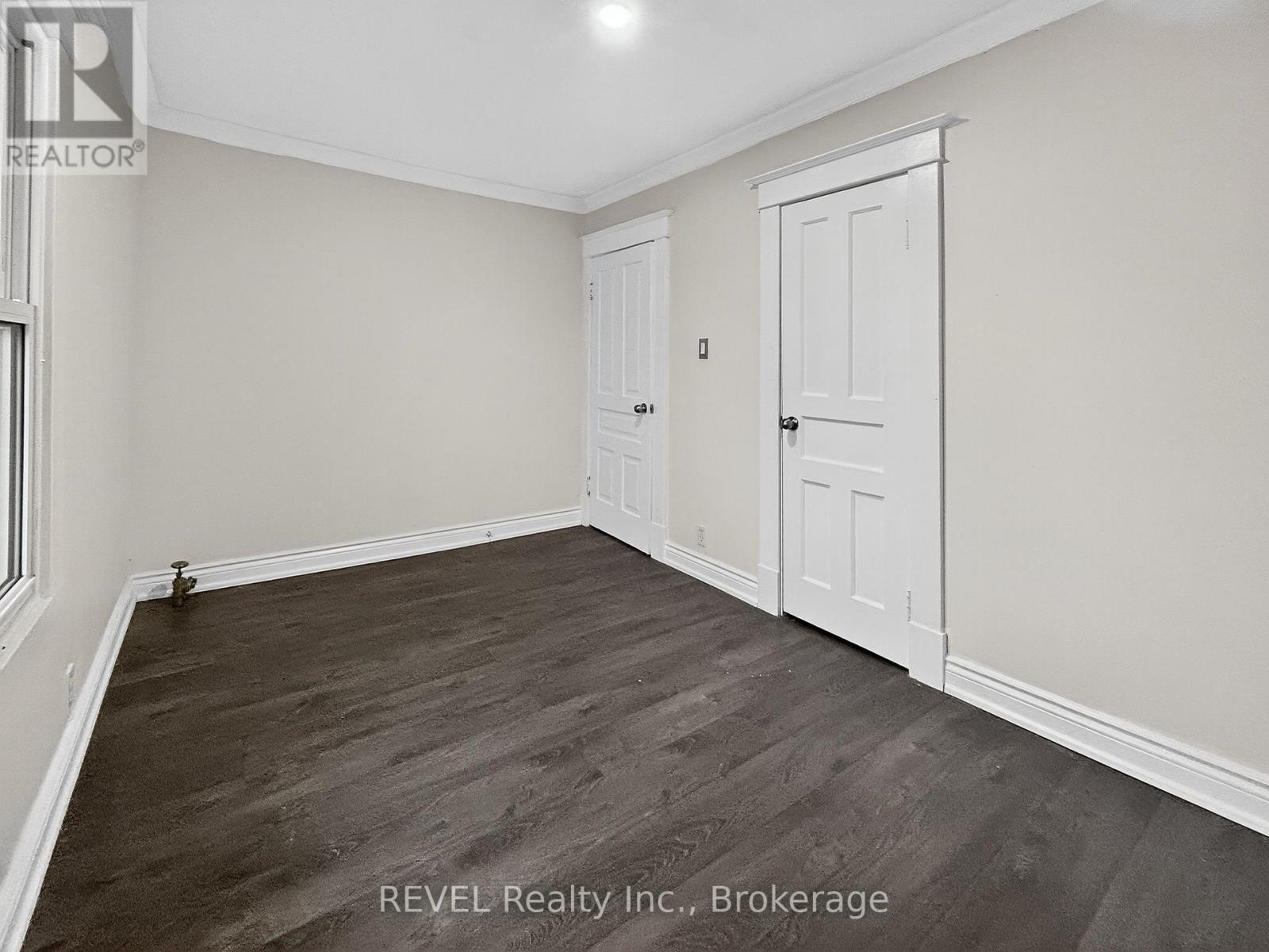 303 Merritt Street, St. Catharines (Oakdale), ON - Indoor Photo Showing Other Room