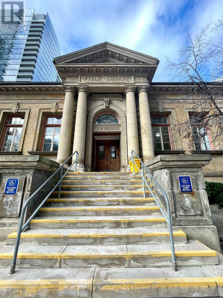 1814 - 11 Yorkville Avenue, Toronto, ON - Outdoor