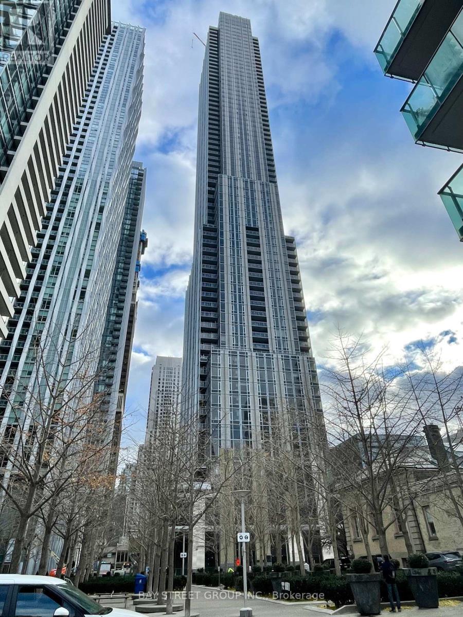 1814 - 11 Yorkville Avenue, Toronto, ON - Outdoor