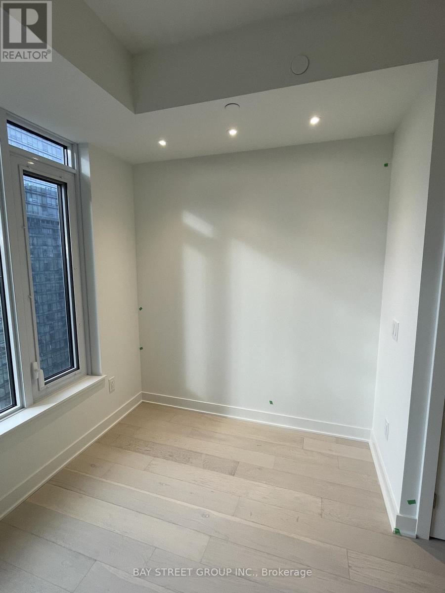 1814 - 11 Yorkville Avenue, Toronto, ON - Indoor Photo Showing Other Room