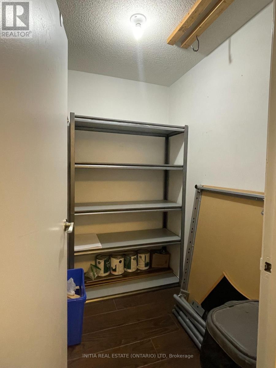 304 - 1 Jacksway Crescent, London North (North G), ON - Indoor