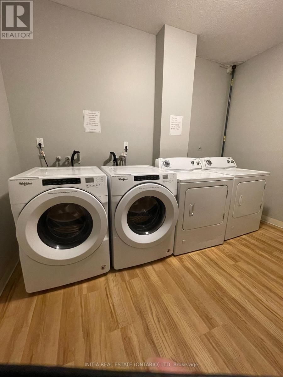 304 - 1 Jacksway Crescent, London North (North G), ON - Indoor Photo Showing Laundry Room