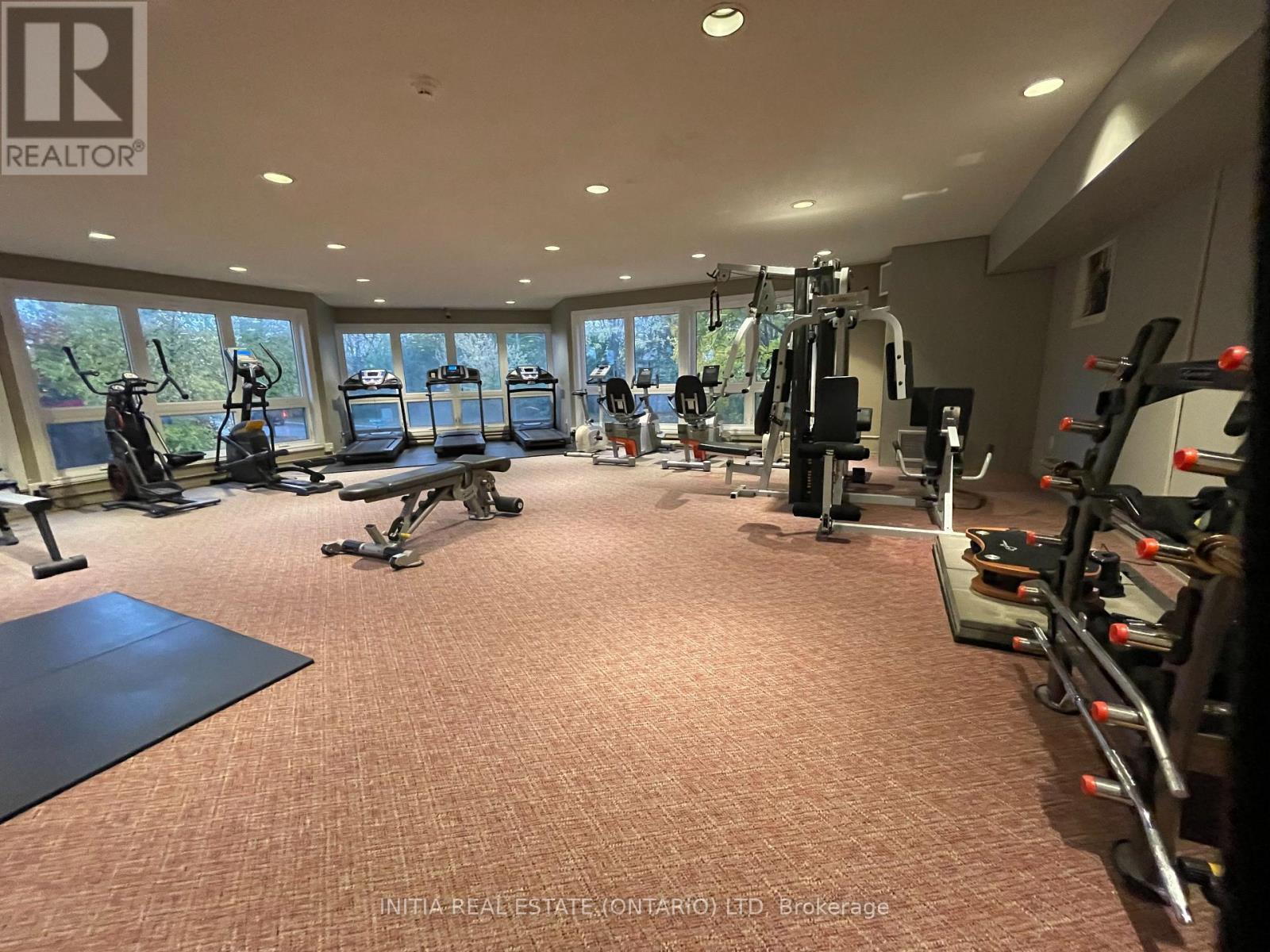 304 - 1 Jacksway Crescent, London North (North G), ON - Indoor Photo Showing Gym Room