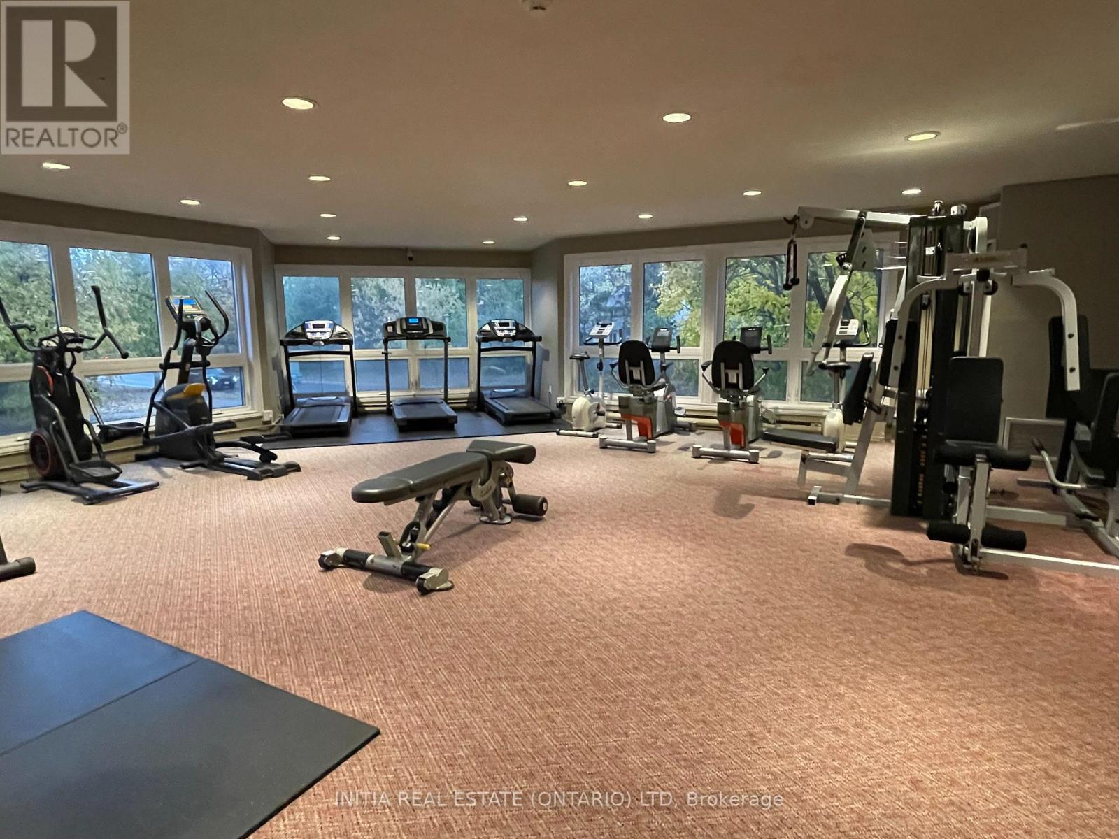 304 - 1 Jacksway Crescent, London North (North G), ON - Indoor Photo Showing Gym Room