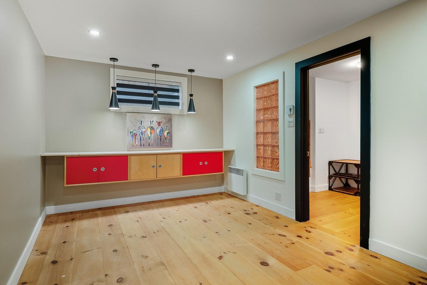 Playroom - 21 Av. Léonie, Saint-Sauveur, QC - Indoor Photo Showing Other Room