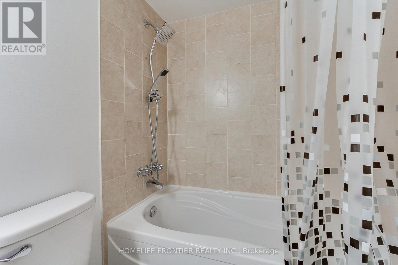 1906 - 80 Antibes Drive, Toronto, ON - Indoor Photo Showing Bathroom