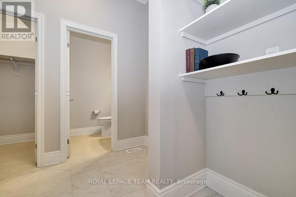 Mudroom with access to 2 car garage - 1038 Charolais Place, Ottawa, ON - Indoor