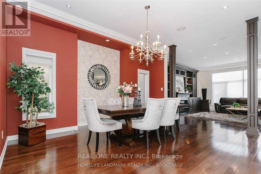 2339 Millstone Drive, Oakville, ON - Indoor Photo Showing Dining Room