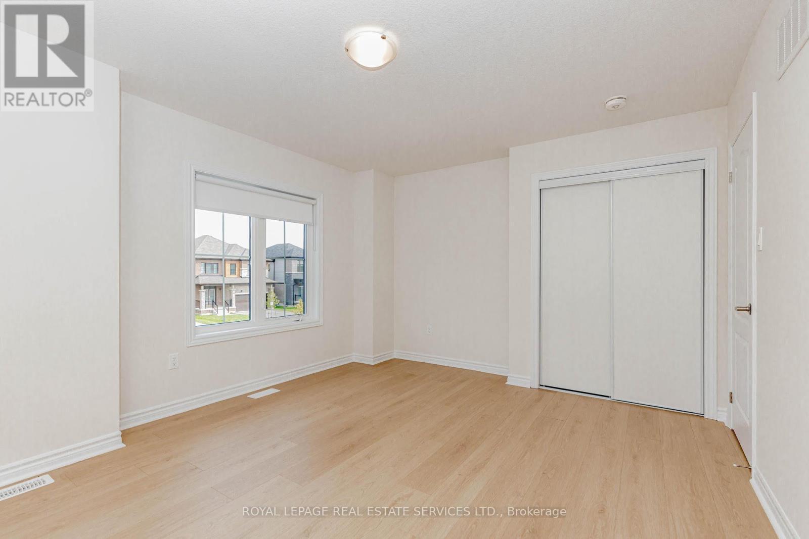 96 Explorer Way W, Thorold, ON - Indoor Photo Showing Other Room