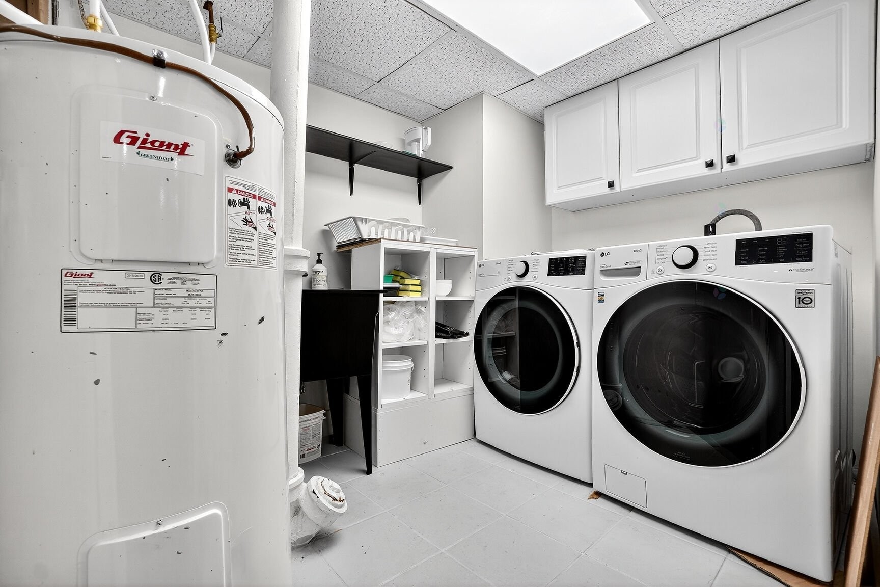 Salle de lavage - 2B Rue Grenon O., Laval (Pont-Viau), QC - Indoor Photo Showing Laundry Room