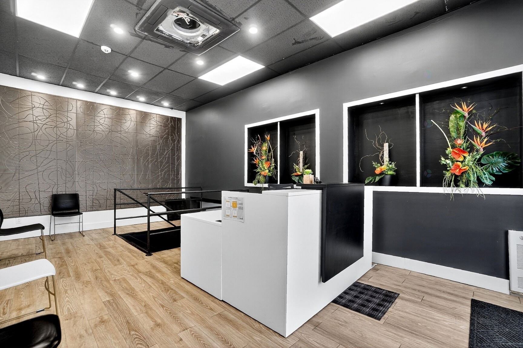 Hall d'entrée/Vestibule - 2B Rue Grenon O., Laval (Pont-Viau), QC - Indoor Photo Showing Other Room