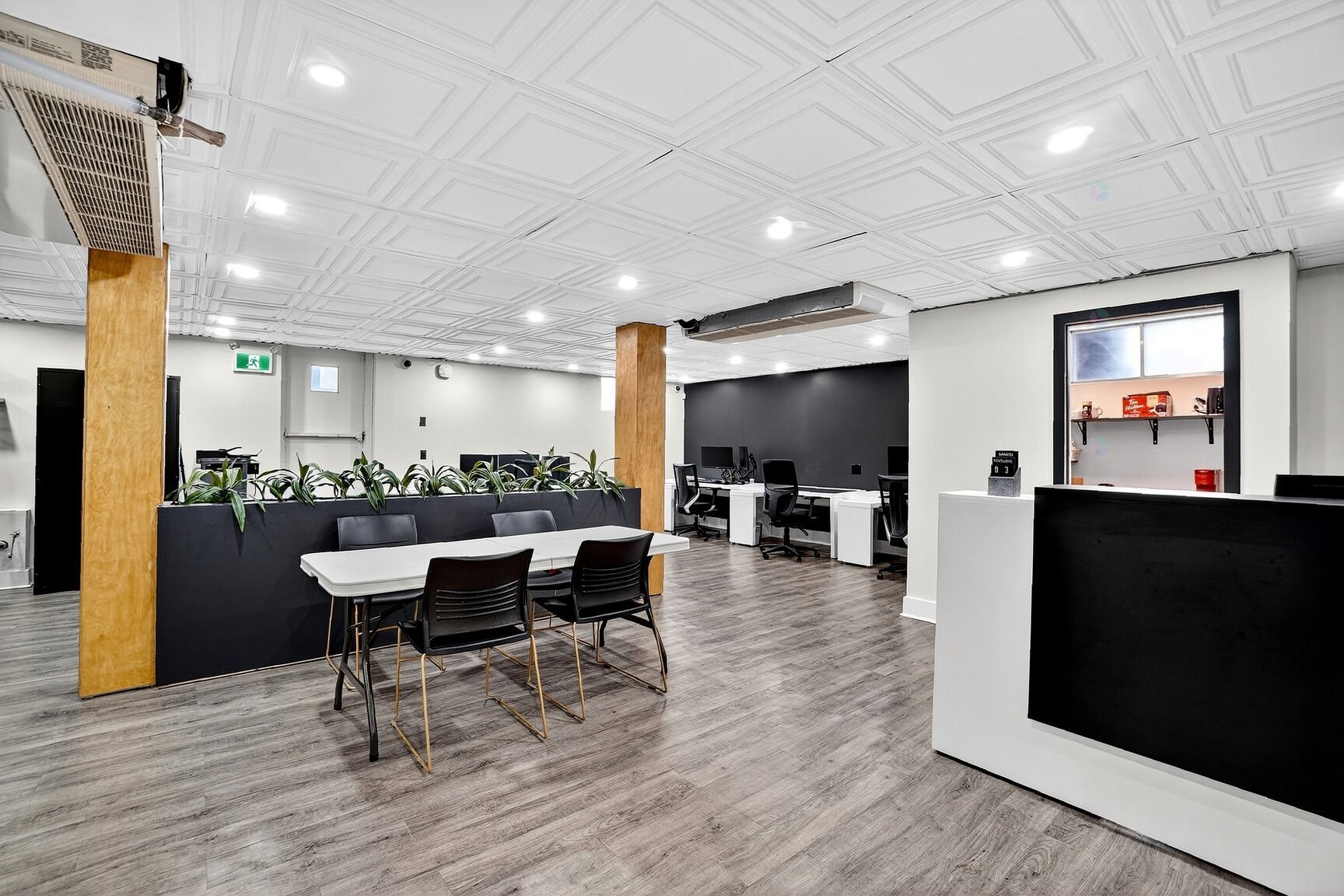 Bureau - 2B Rue Grenon O., Laval (Pont-Viau), QC - Indoor Photo Showing Other Room