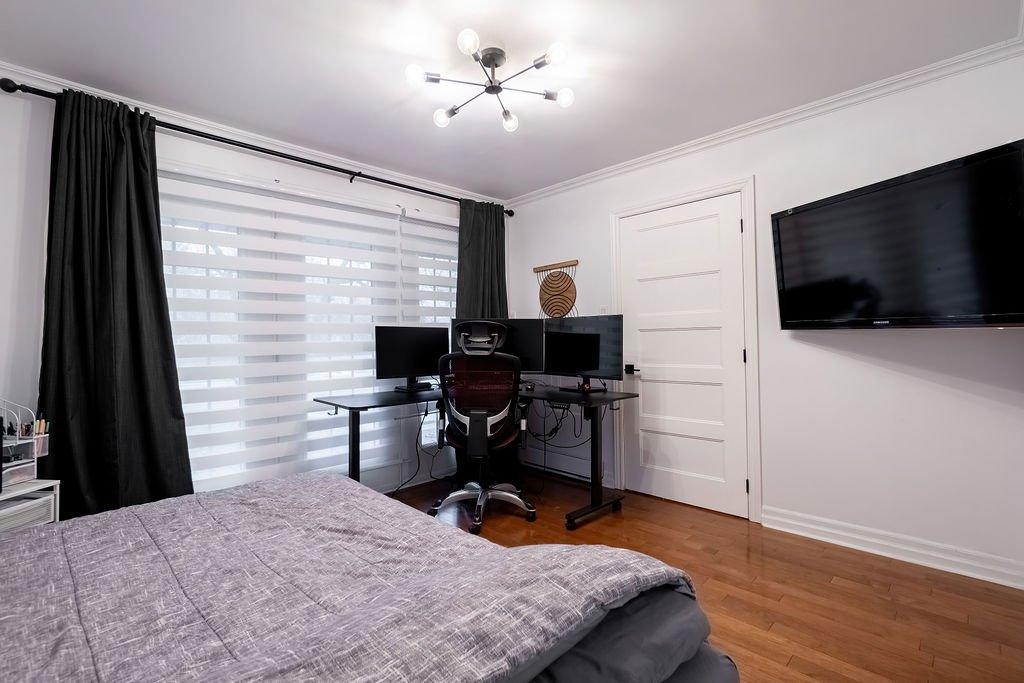 Chambre à coucher principale - 2023 Route 133, Saint-Jean-Sur-Richelieu, QC - Indoor Photo Showing Bedroom