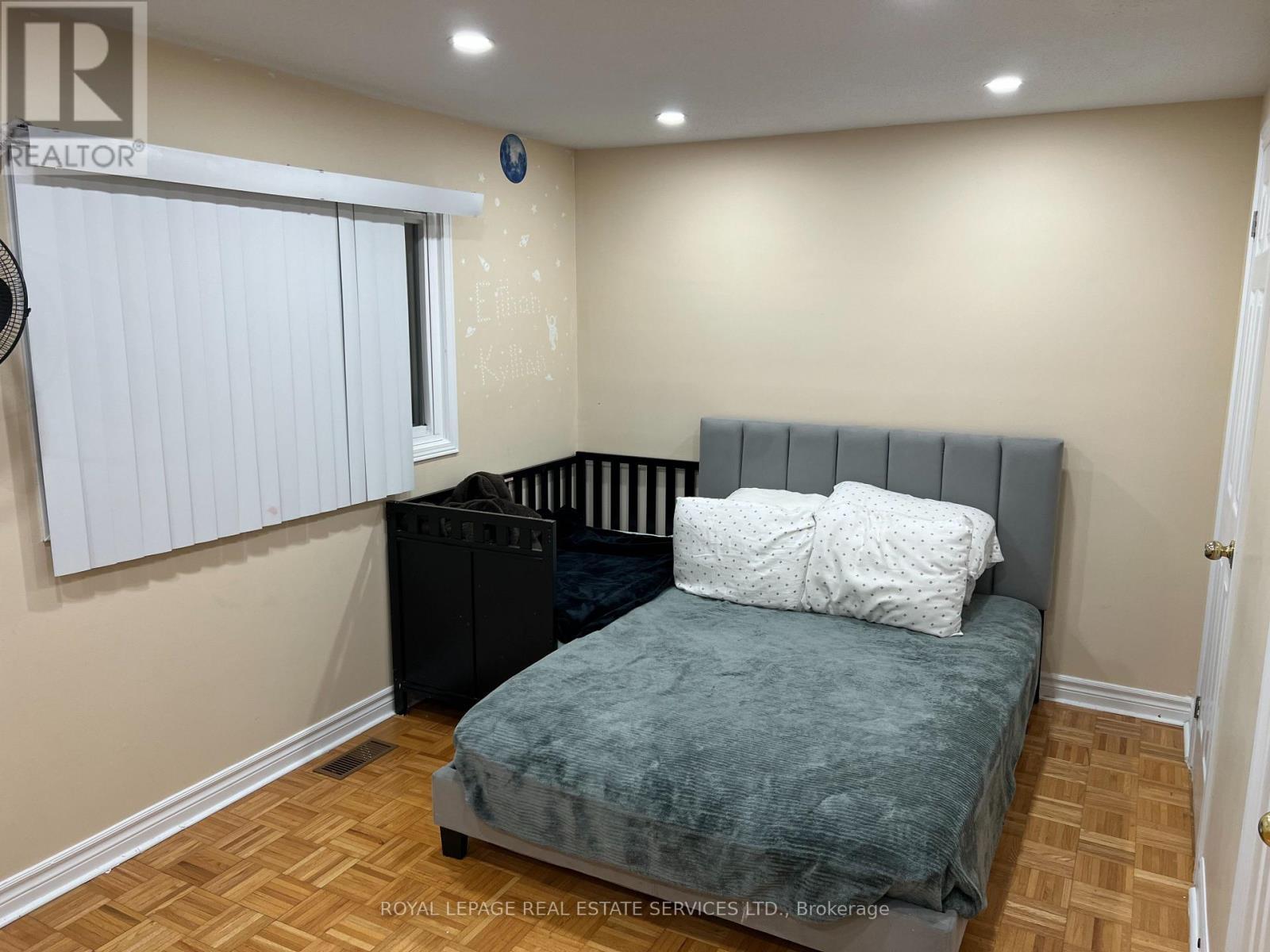 14 Songsparrow Drive S, Brampton, ON - Indoor Photo Showing Bedroom