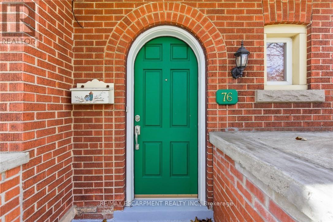 76 East 15Th Street, Hamilton, ON - Outdoor With Exterior