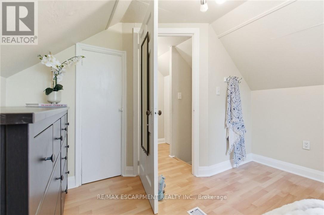 76 East 15Th Street, Hamilton, ON - Indoor Photo Showing Other Room