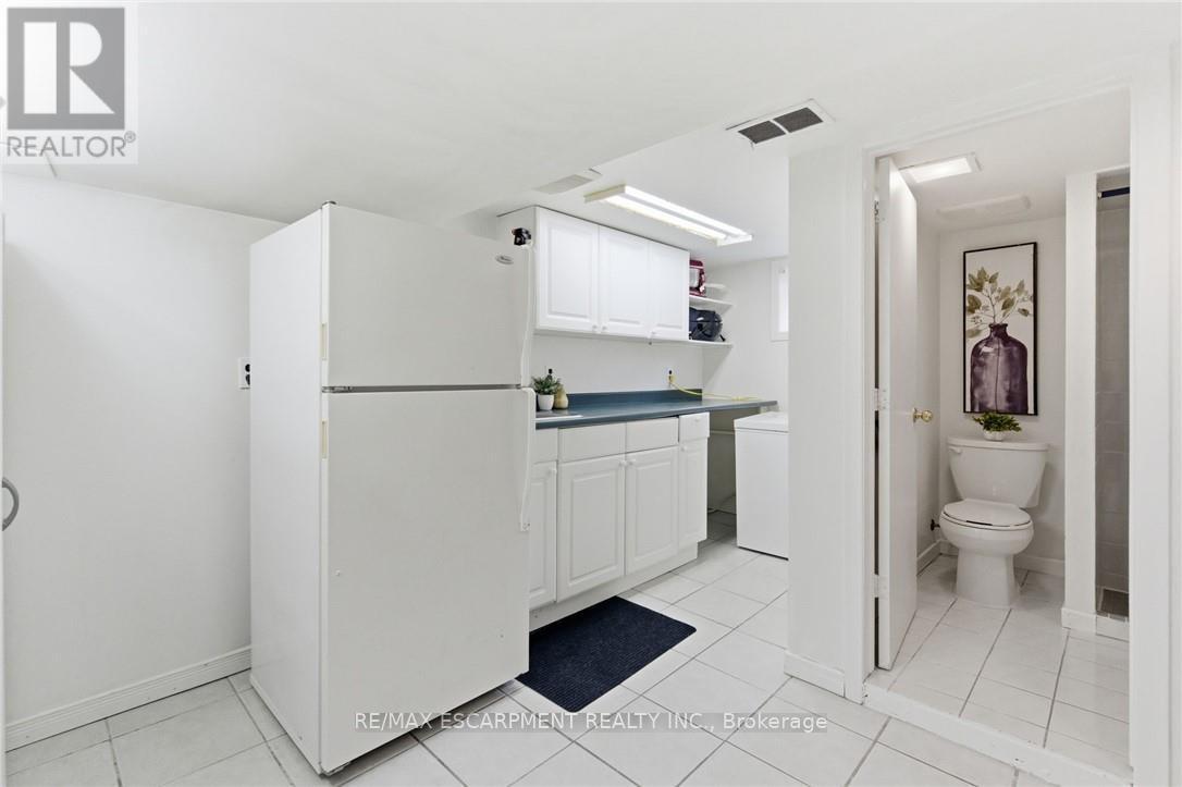 76 East 15Th Street, Hamilton, ON - Indoor Photo Showing Other Room