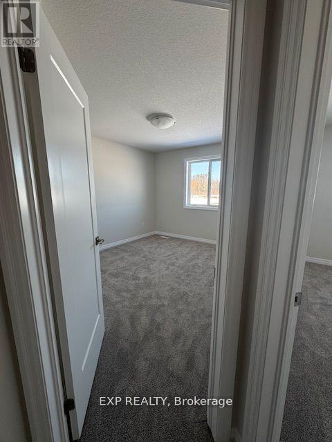 50 Canary Street, Tillsonburg, ON - Indoor Photo Showing Other Room