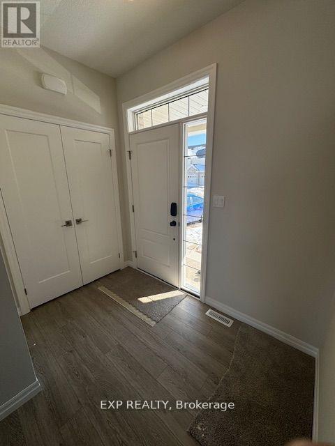 50 Canary Street, Tillsonburg, ON - Indoor Photo Showing Other Room