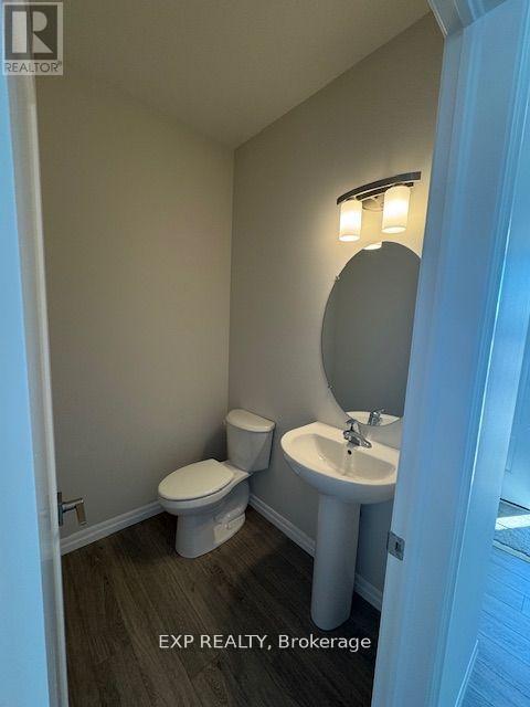 50 Canary Street, Tillsonburg, ON - Indoor Photo Showing Bathroom
