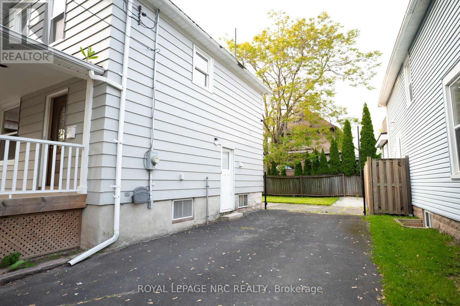 4713 Cookman Crescent, Niagara Falls (Downtown), ON - Outdoor
