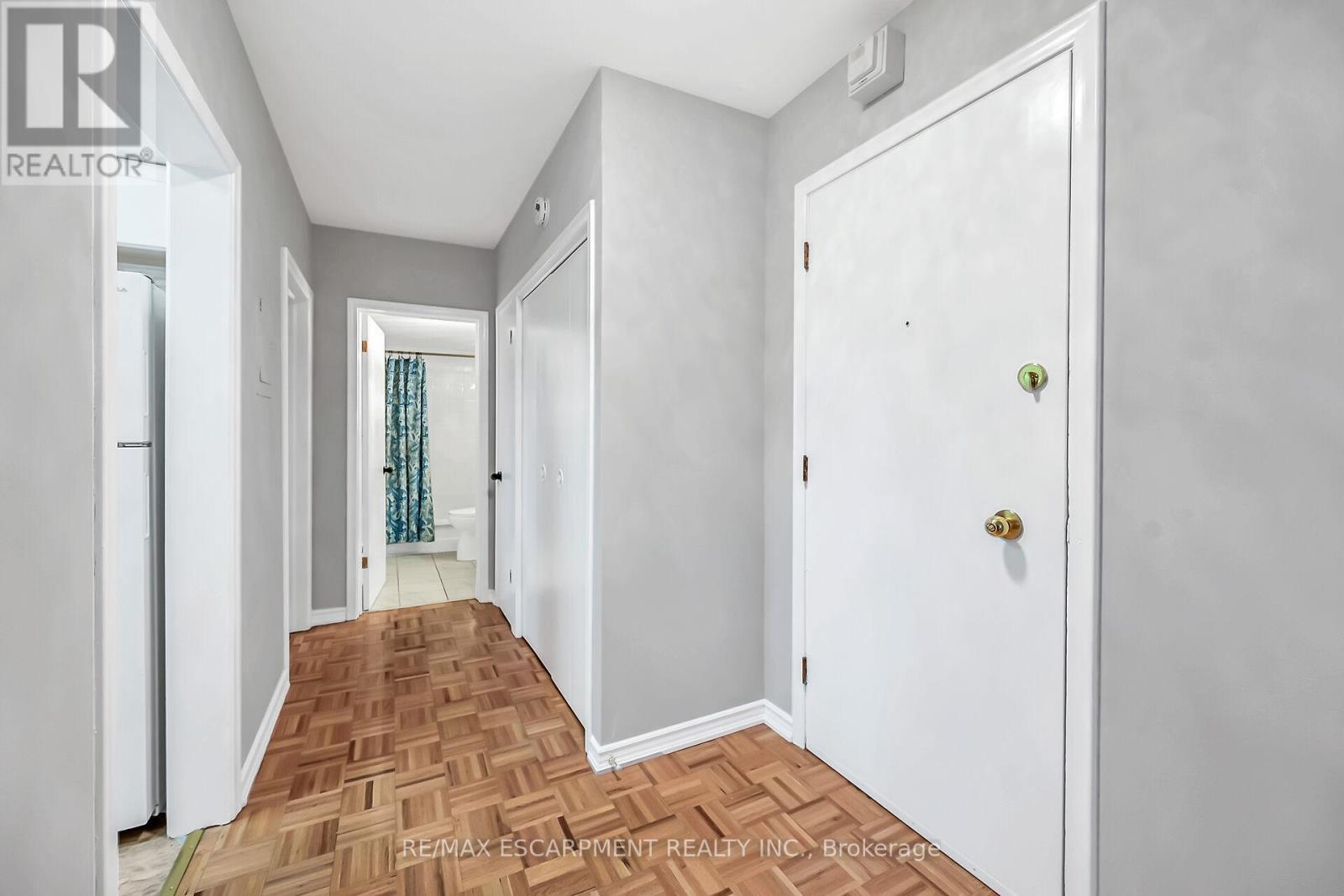 103 - 11 Woodman Drive S, Hamilton, ON - Indoor Photo Showing Other Room