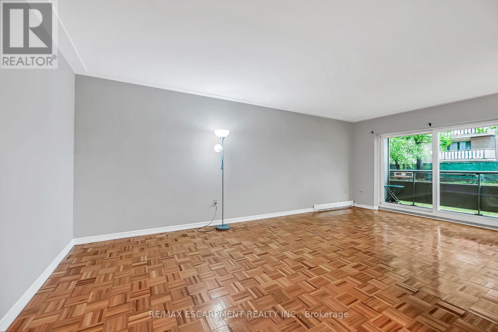 103 - 11 Woodman Drive S, Hamilton, ON - Indoor Photo Showing Other Room