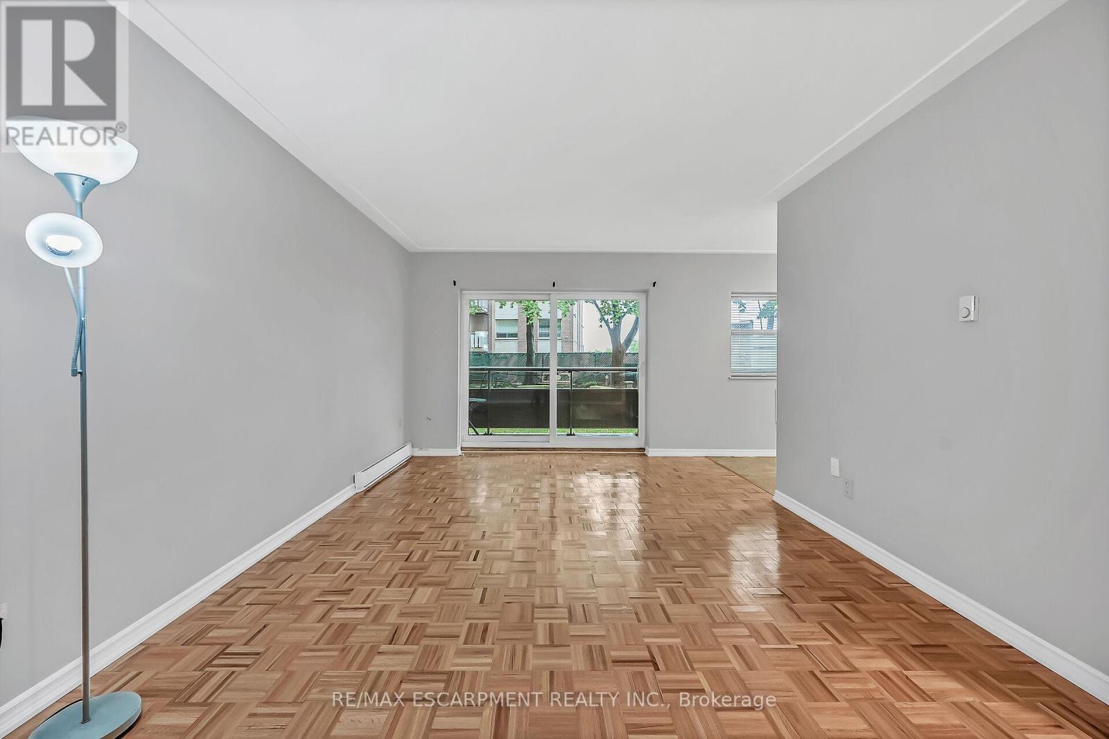 103 - 11 Woodman Drive S, Hamilton, ON - Indoor Photo Showing Other Room