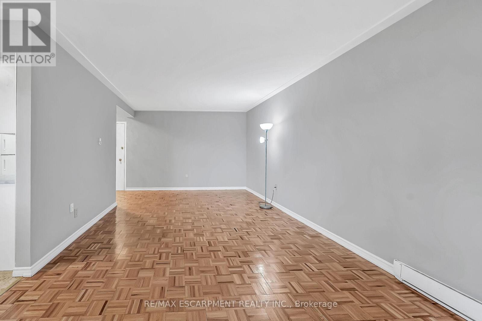 103 - 11 Woodman Drive S, Hamilton, ON - Indoor Photo Showing Other Room