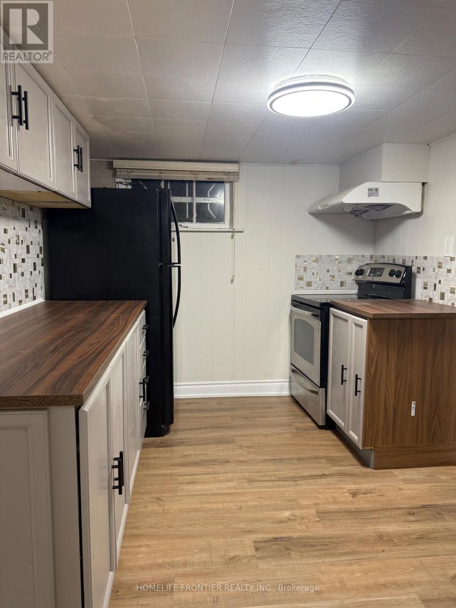 #Basement - 136 Gibb Street, Oshawa, ON - Indoor Photo Showing Kitchen