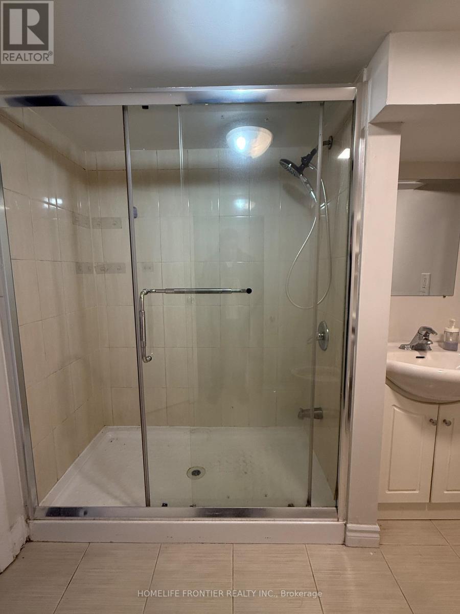 #Basement - 136 Gibb Street, Oshawa, ON - Indoor Photo Showing Bathroom