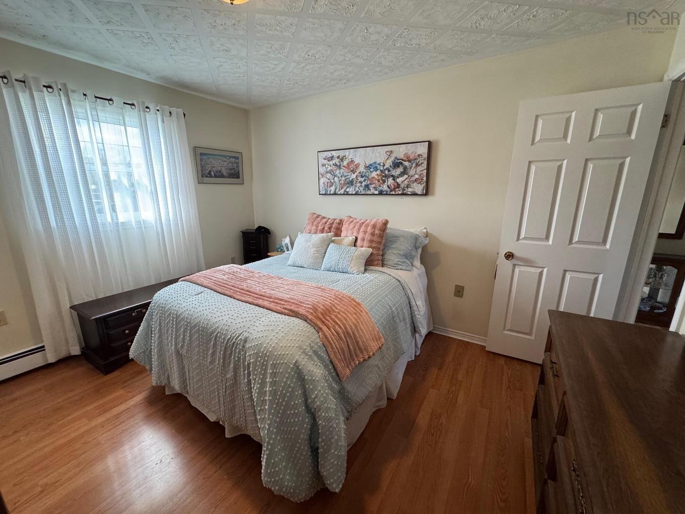 12 Lorway Street, Louisbourg, NS