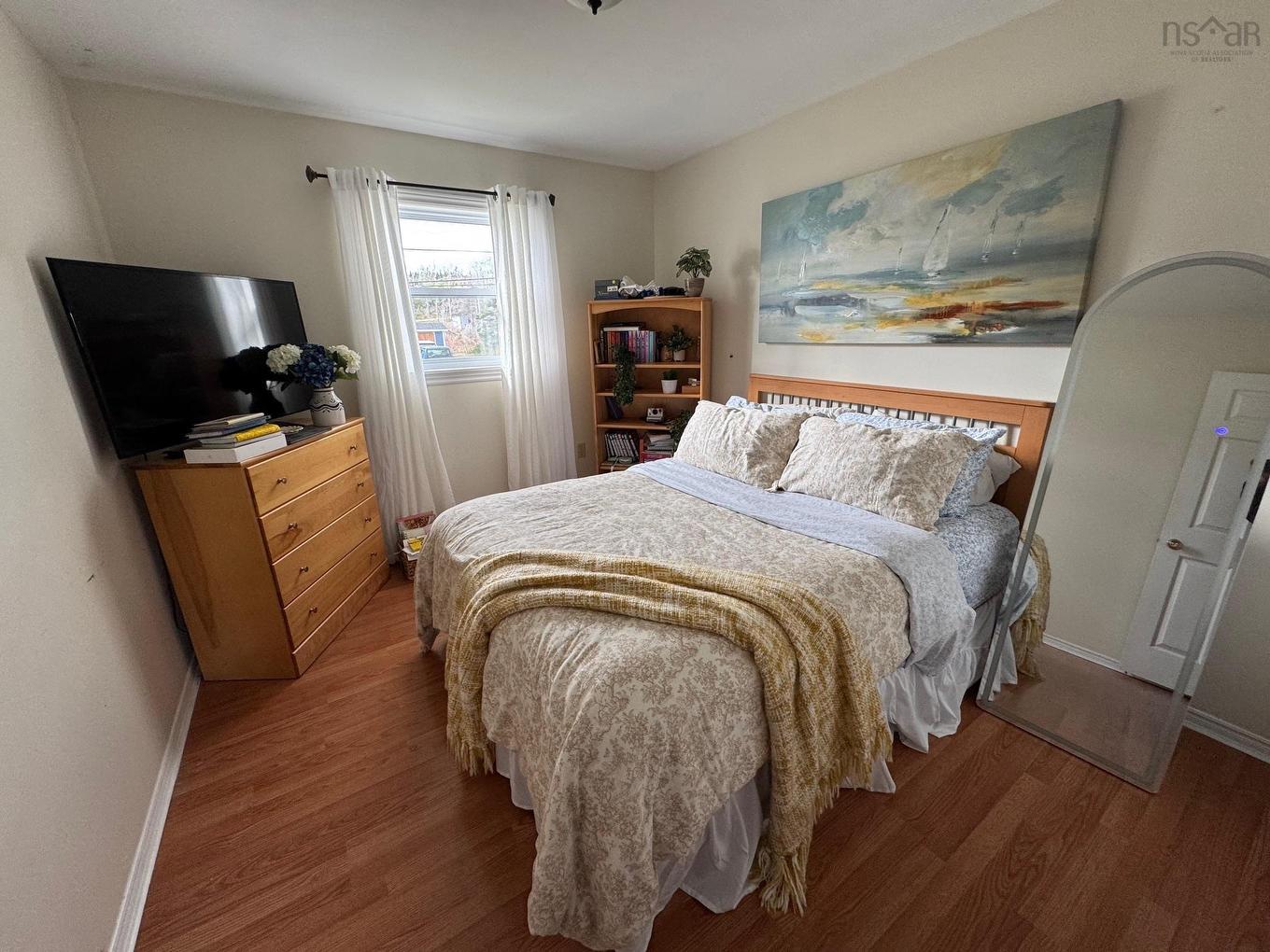 12 Lorway Street, Louisbourg, NS