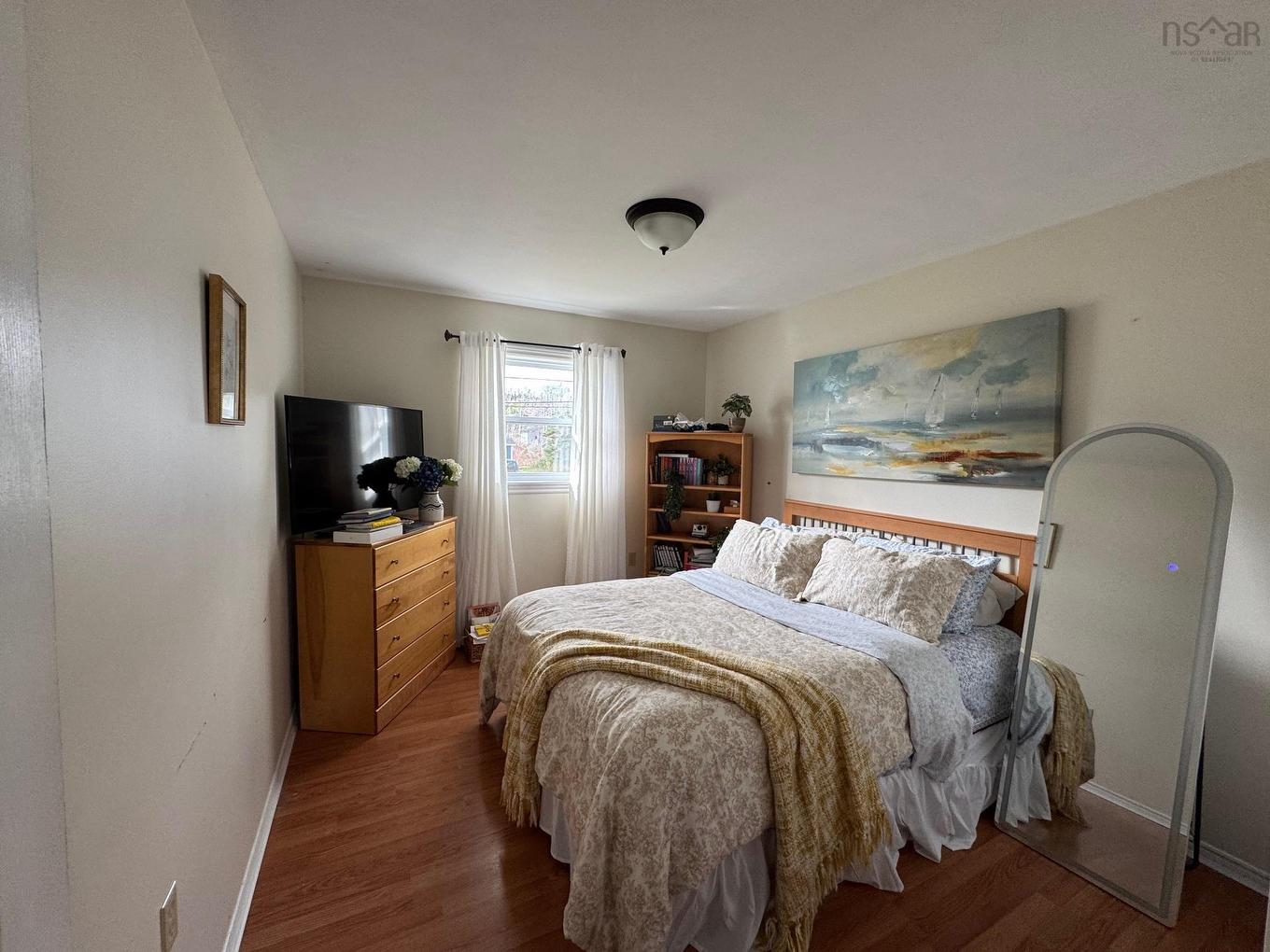 12 Lorway Street, Louisbourg, NS