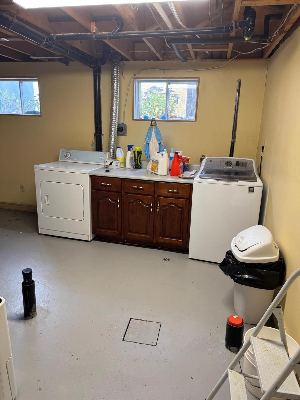 12 Lorway Street, Louisbourg, NS