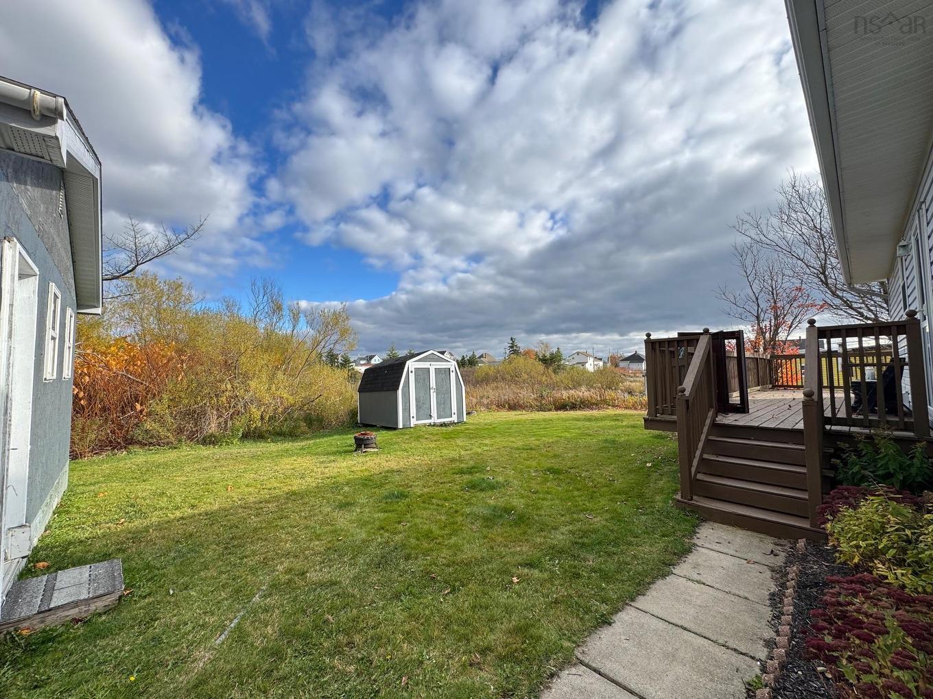 12 Lorway Street, Louisbourg, NS