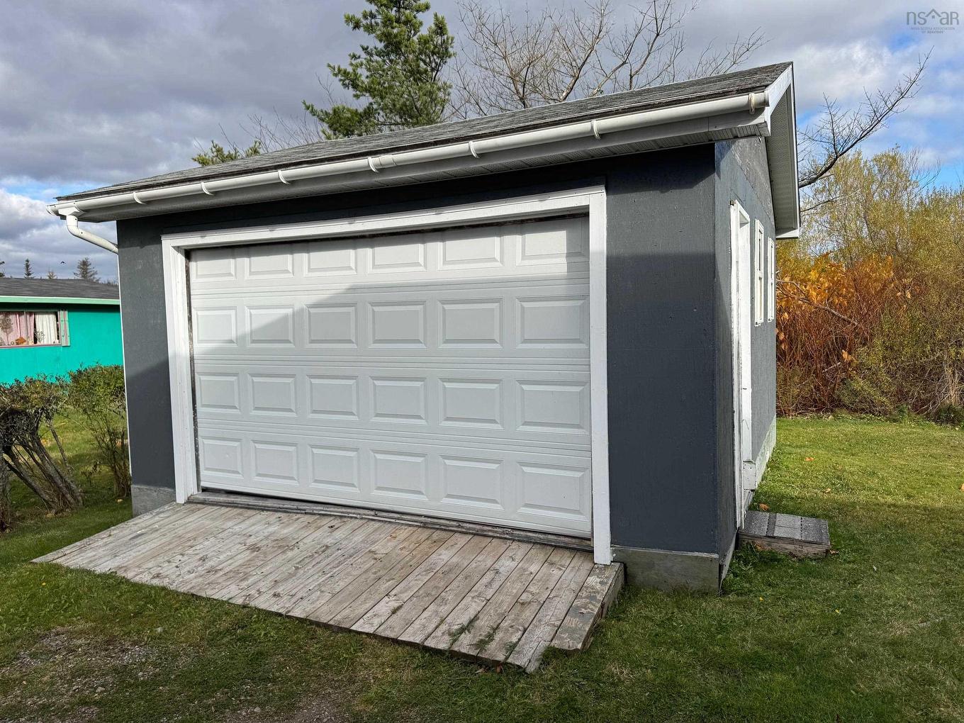 12 Lorway Street, Louisbourg, NS