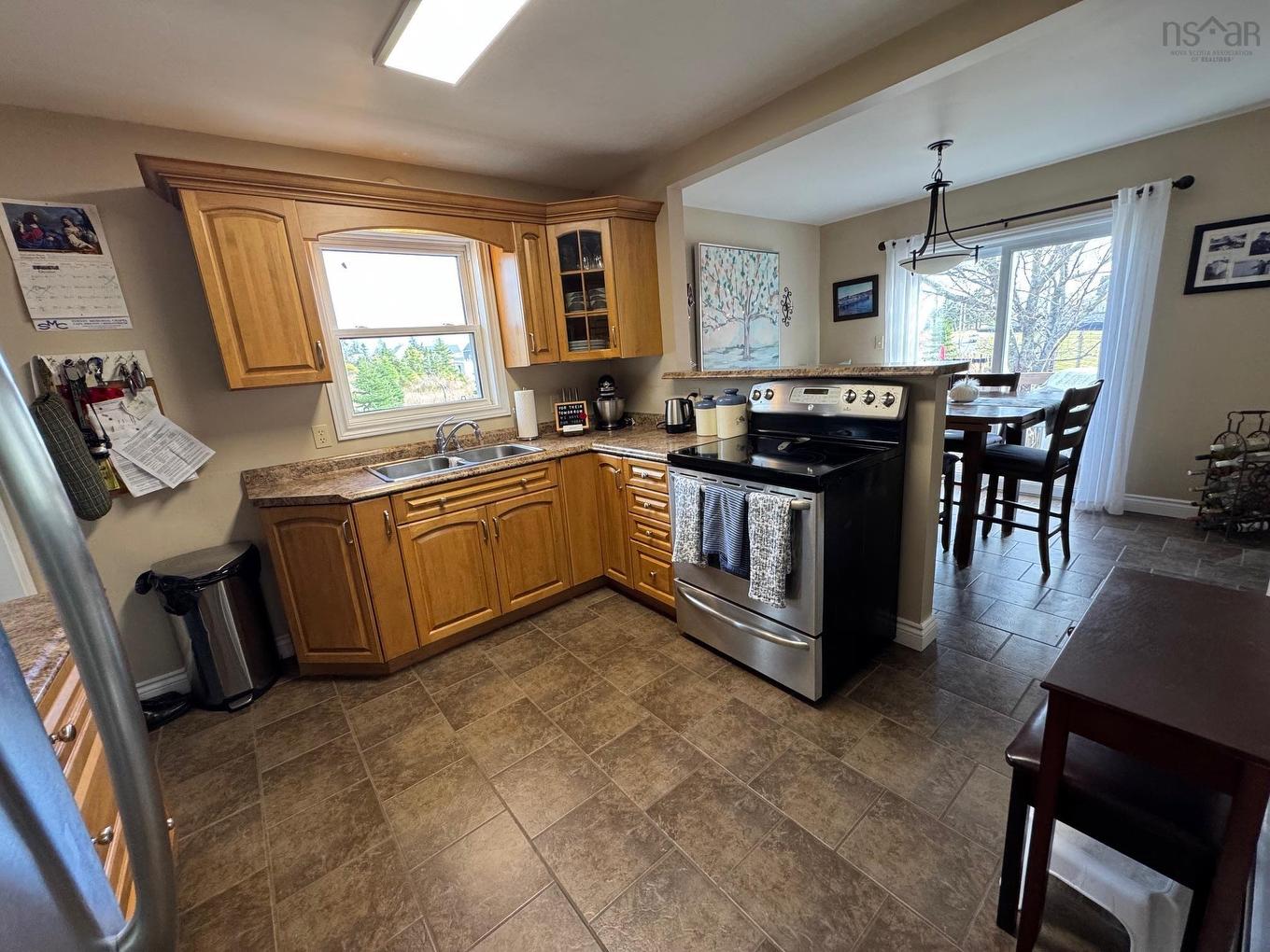 12 Lorway Street, Louisbourg, NS