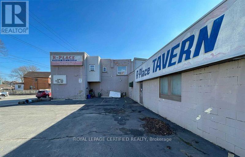 172 Beach Road N, Hamilton, ON