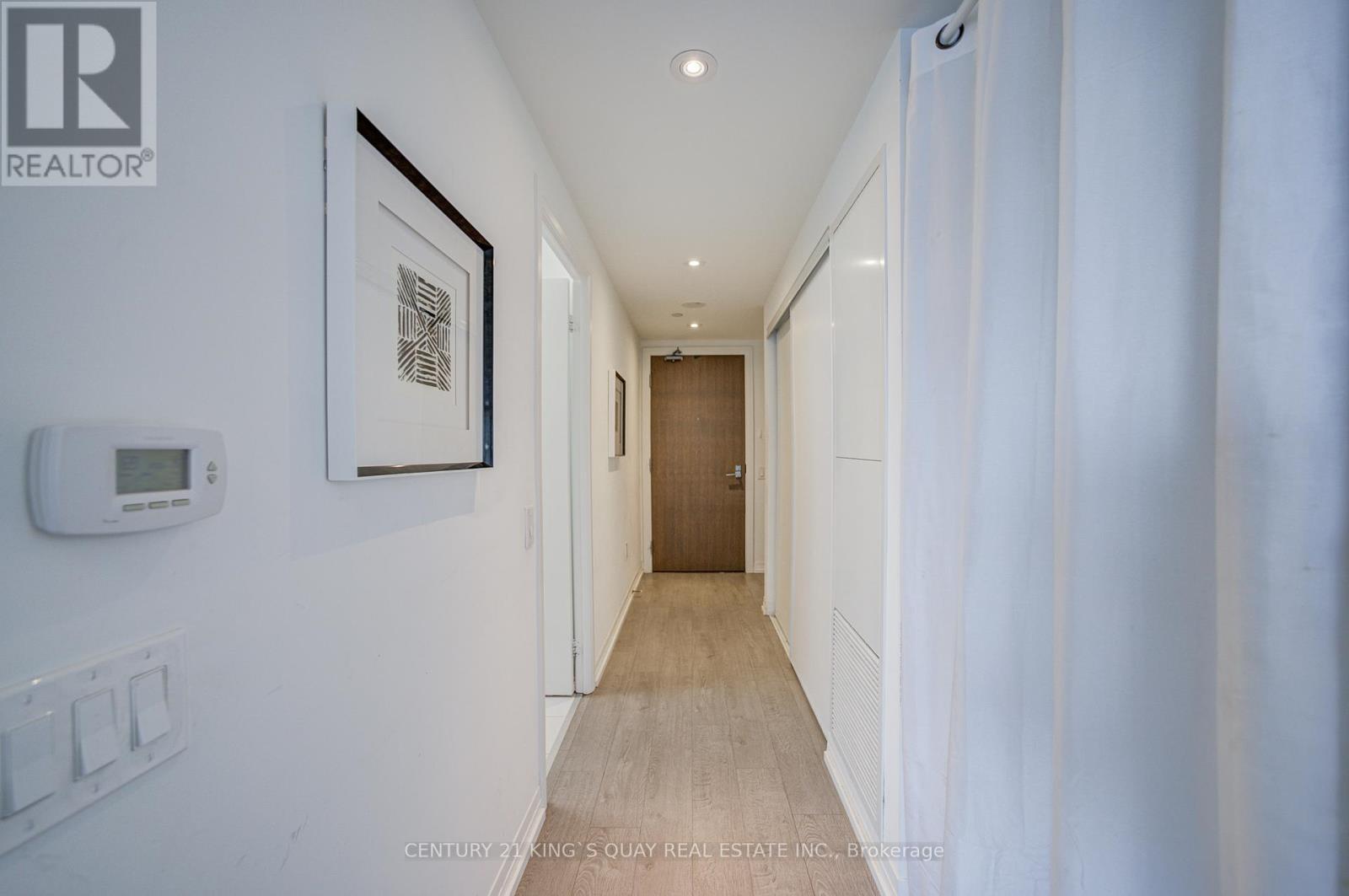 3105 - 251 Jarvis Street, Toronto, ON - Indoor Photo Showing Other Room